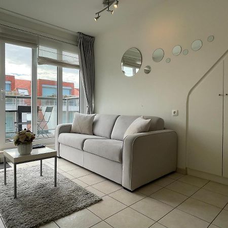 Penthousestudio Gaudi Met Zonneterras En Zicht Op Zee Apartment Nieuwpoort Ngoại thất bức ảnh