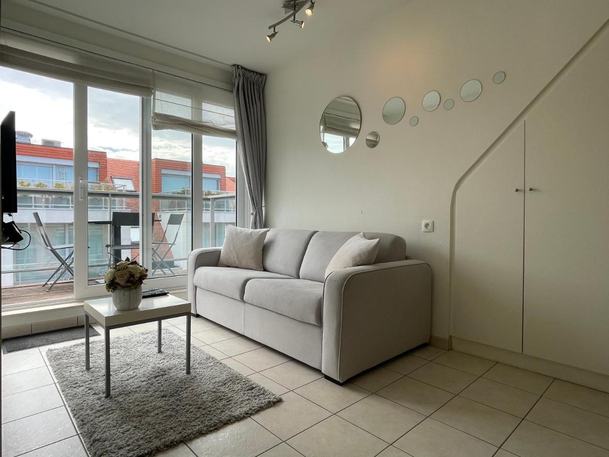 Penthousestudio Gaudi Met Zonneterras En Zicht Op Zee Apartment Nieuwpoort Ngoại thất bức ảnh