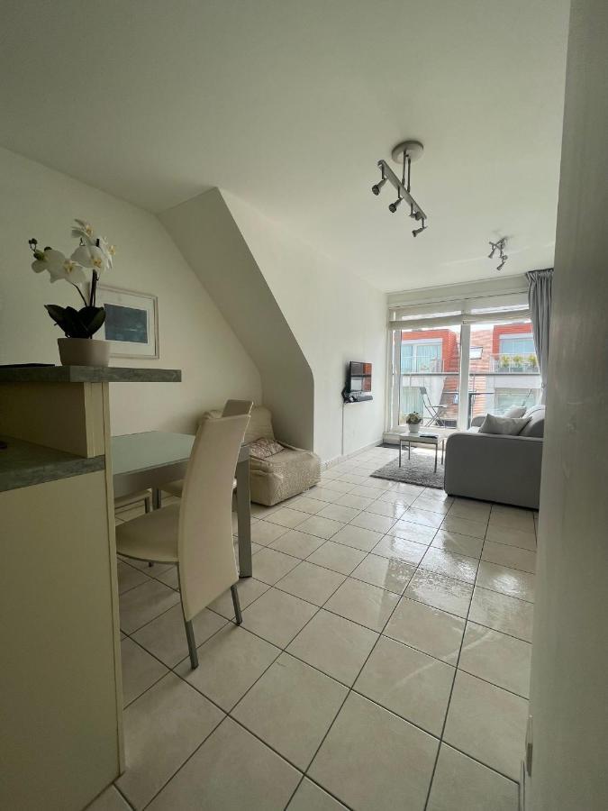Penthousestudio Gaudi Met Zonneterras En Zicht Op Zee Apartment Nieuwpoort Ngoại thất bức ảnh